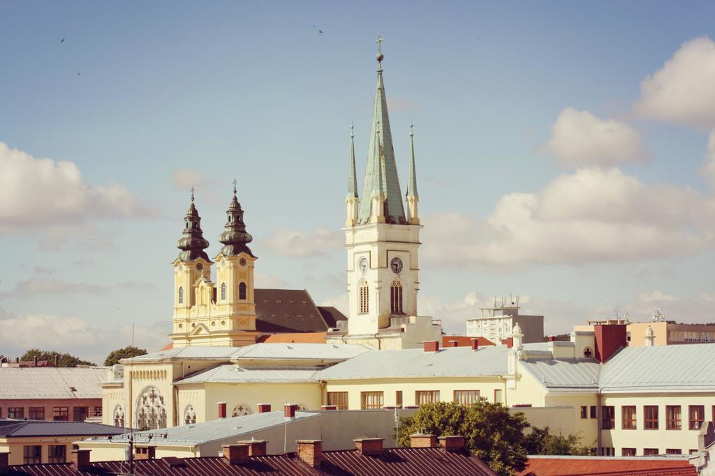 City Hotel Nitra With Free Parking المظهر الخارجي الصورة