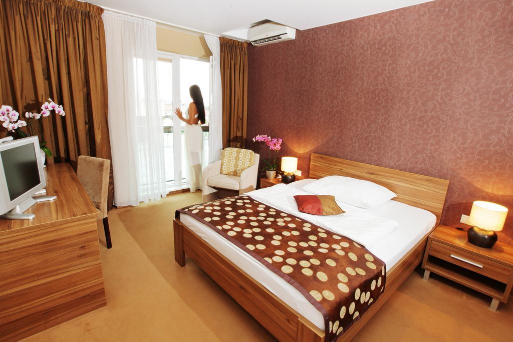 City Hotel Nitra With Free Parking الغرفة الصورة