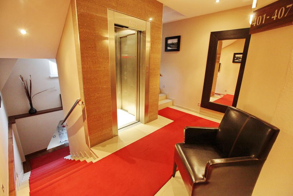 City Hotel Nitra With Free Parking المظهر الخارجي الصورة